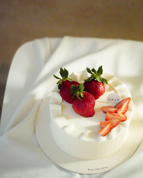 暫停供應 - 冬の果実II．草莓歐牧純生鮮奶油蛋糕（季節限定）Omu cream and Strawberry Light Cake