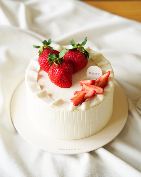 暫停供應 - 冬の果実II．草莓歐牧純生鮮奶油蛋糕（季節限定）Omu cream and Strawberry Light Cake